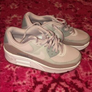 New Nike Air Max Women's Neutral Gray Sneakers